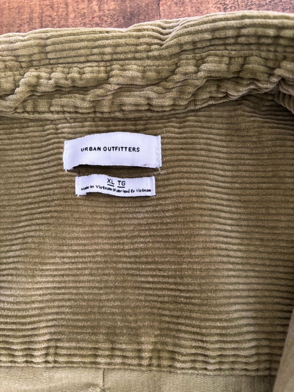 Urban Outfitters Olive Green Corduroy Button-Down Shirt - Picture 3 of 4